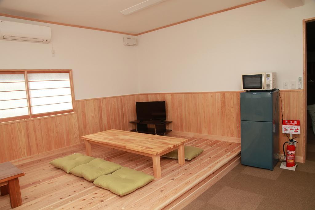 Simple Sleep 個室カプセル Hotel Hitoyoshi Buitenkant foto